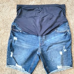 Time and Tru Maternity Shorts
